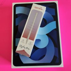 Apple iPad Air 4th Generation 64GB with Box, 📦 Pencil, keyboard case like new