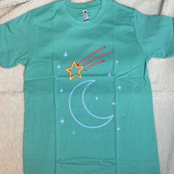 One of One Teal Graphic T-Shirt Shooting Star & Moon Design Premium 100% Cotton Size M
