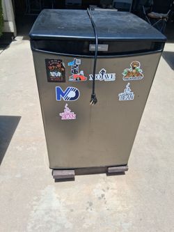 Small refrigerator