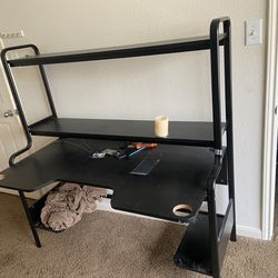 Entertainment center