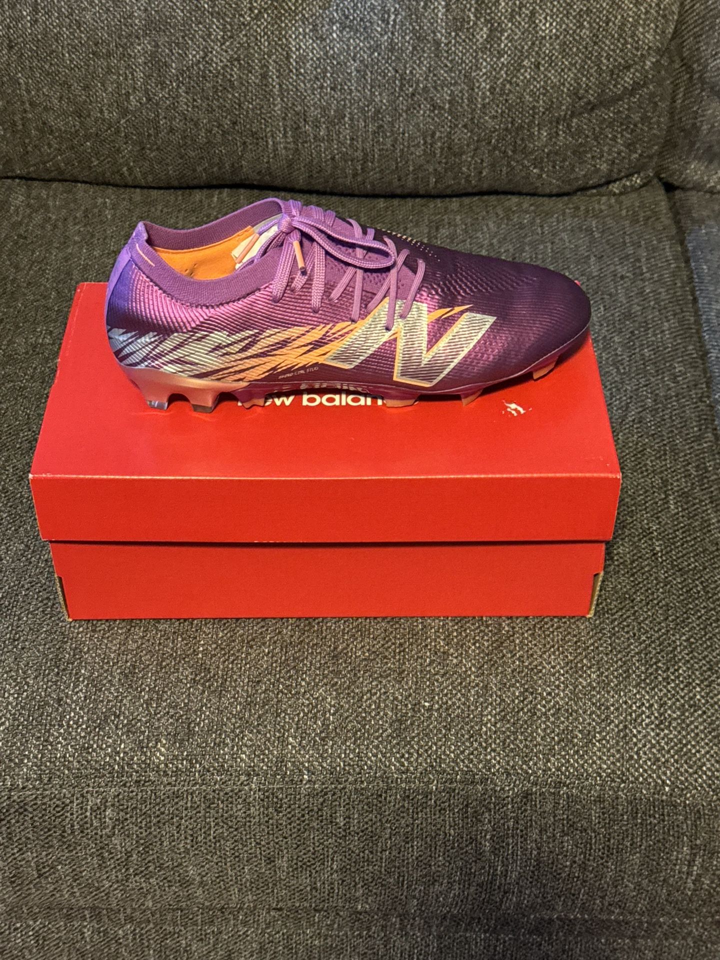 New Balance Furon V (8.5 Men’s)
