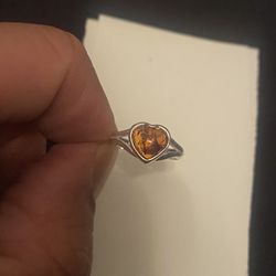 Heart Shake Amber Ring