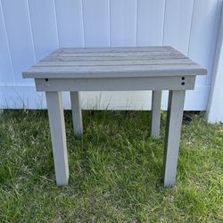small lightweight wood table