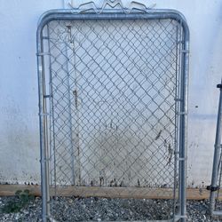 Medium Chain Link Door