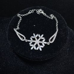 Beautiful Bracelet With Box 