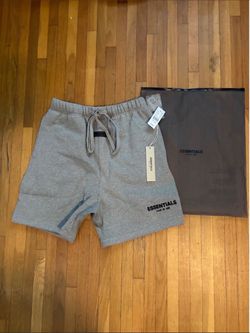 Essentials Short - Size Medium