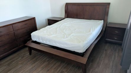 Queen Bedroom Set + Box Spring + Memory Foam Mattress ($225)