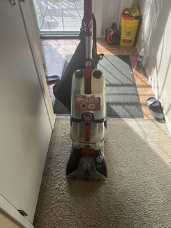 Hoover - Power Scrub Deluxe Corded Carpet Upright Deep Cleaner