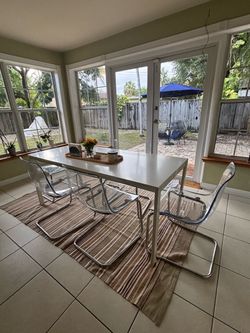 Dinning set - 6 chairs + table