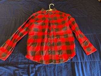 Boy's button up long sleeve shirts, size 8