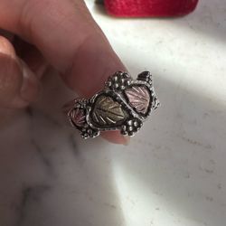 Vintage Black Hills Sterling Silver Ring w/ rose gold and yellow gold leaves 🍂, size 12.5 , marked 925 JO , beautiful ring