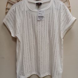 New Ladies White Tops With Rhinestones Size M ✨$7 EACH✨
