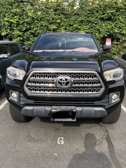 2017 Toyota Tacoma TRD Sport V6 Truck Double Cab