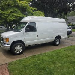 2003 Ford E-250