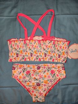 Girls swimsuit