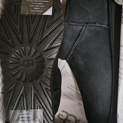 Size 10 Ugg Boots Brand New NEVER WORN! $120