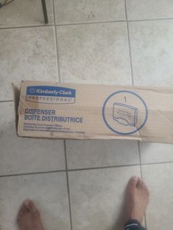 Toilet Seat Cover Dispenser New