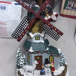 st. nicholas square® WINDMILL