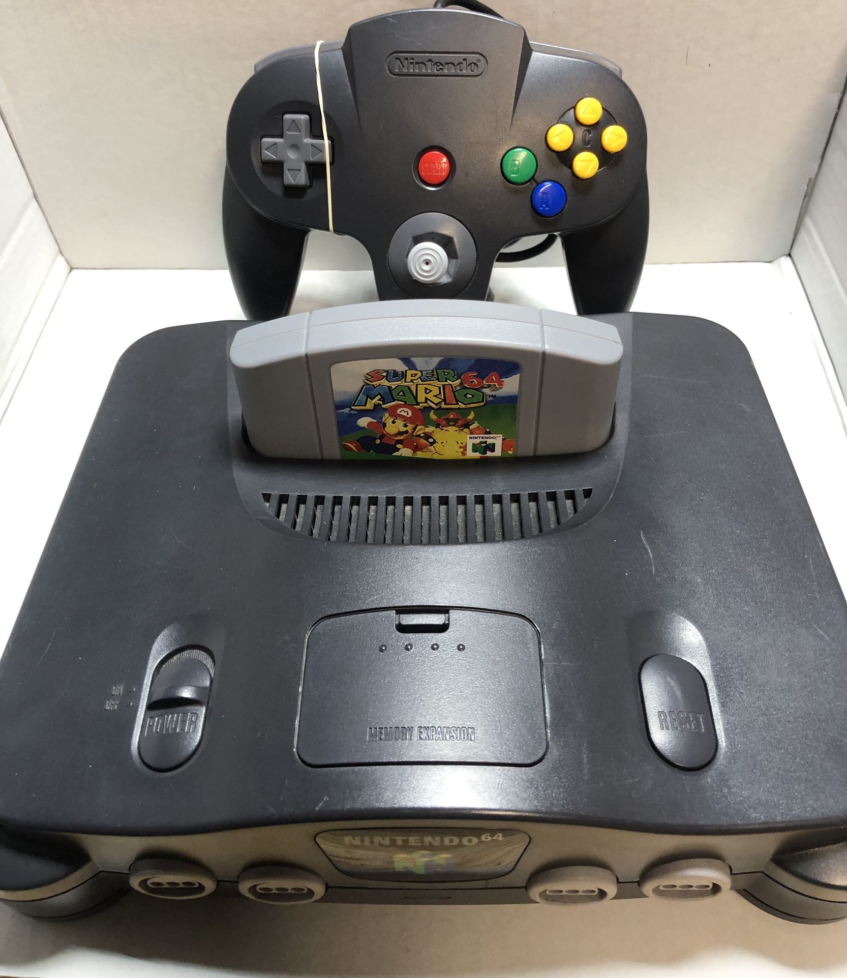 Read Description Nintendo 64 With Original  Controller and Super Mario 64