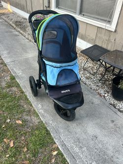 Gen7Pets G7 Jogger Pet Stroller in Trailblazer Blue. 