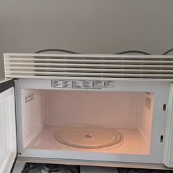 Appliances (Fridge, Stove, And Microwave)