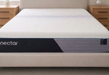 Nectar California King Mattress – Excellent Condition