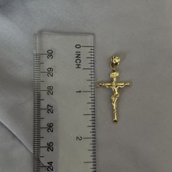 14k Guaranteed Crucifix Pendant 