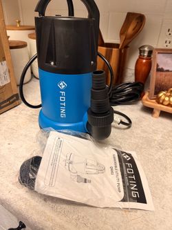 Submersible water pump