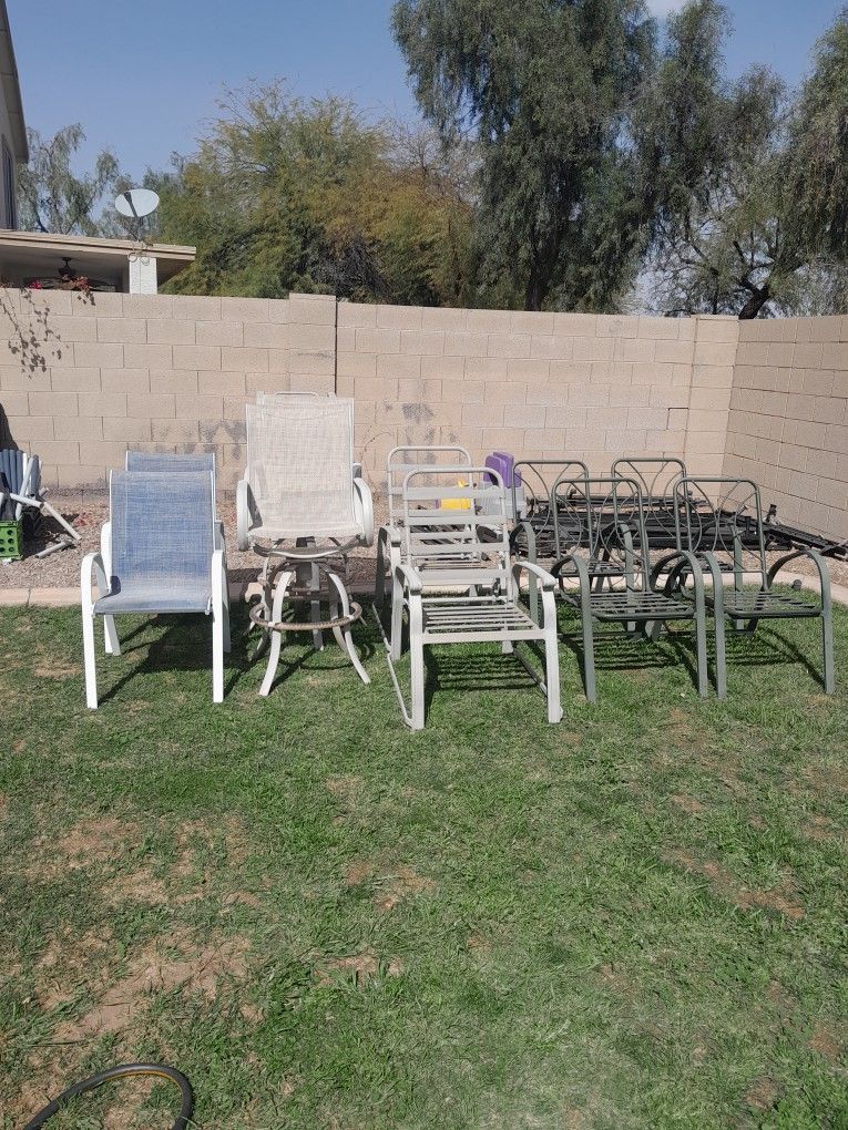 2 Or 4 Outdoor Patio Chairs Or Barstools $25-$50 Pair/Set See All Photos
