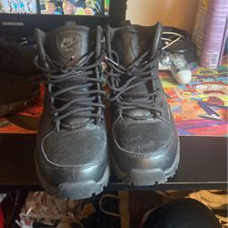 Nike Boots Size 8.5