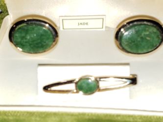 Jade Cufflinks And Tie Clip