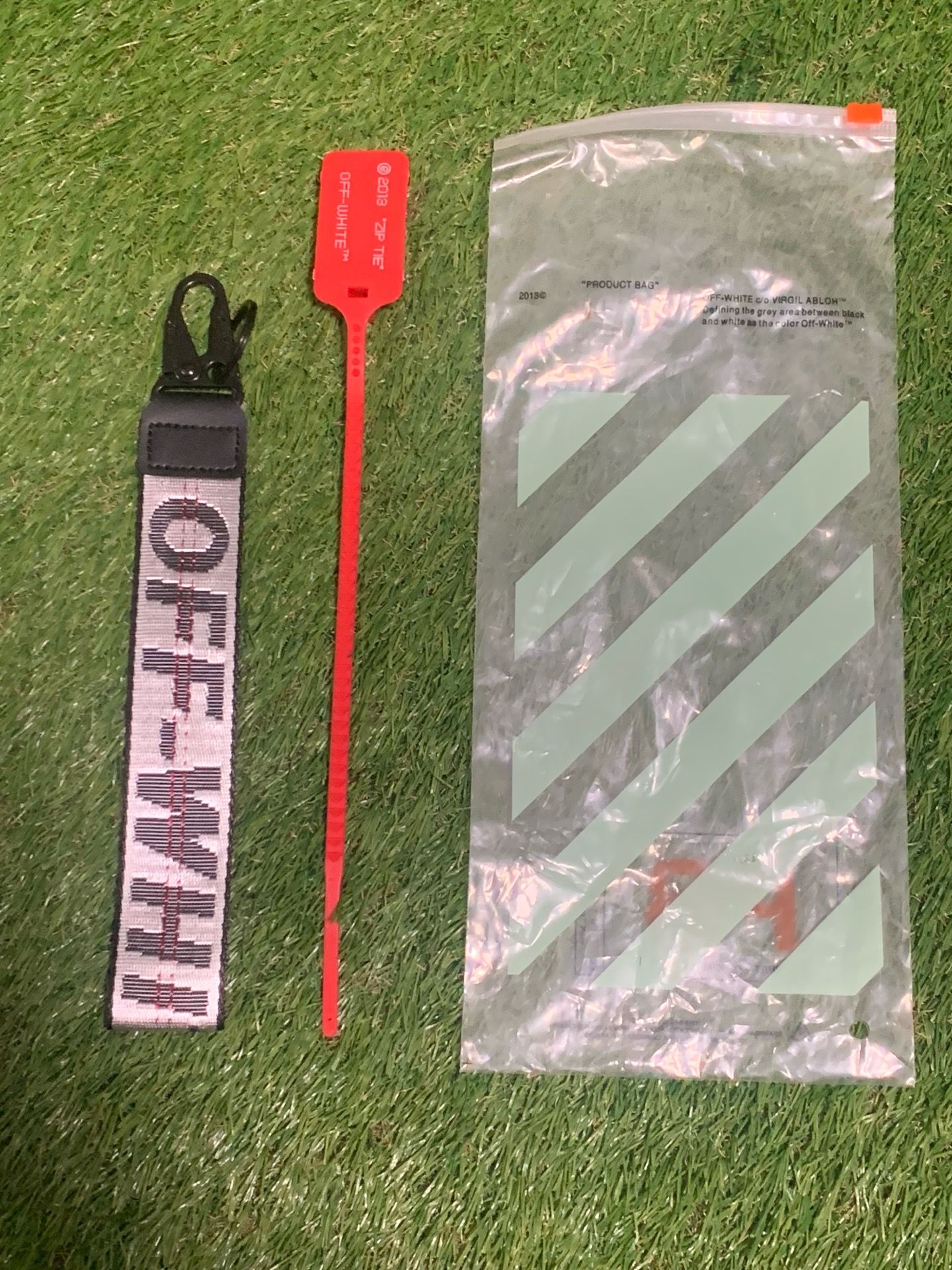 Off-white keychain