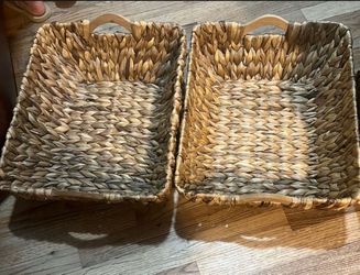 Storage baskets