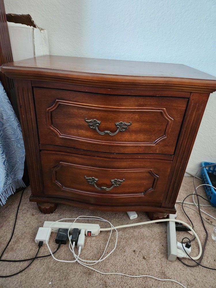 Bedroom Set For Sale