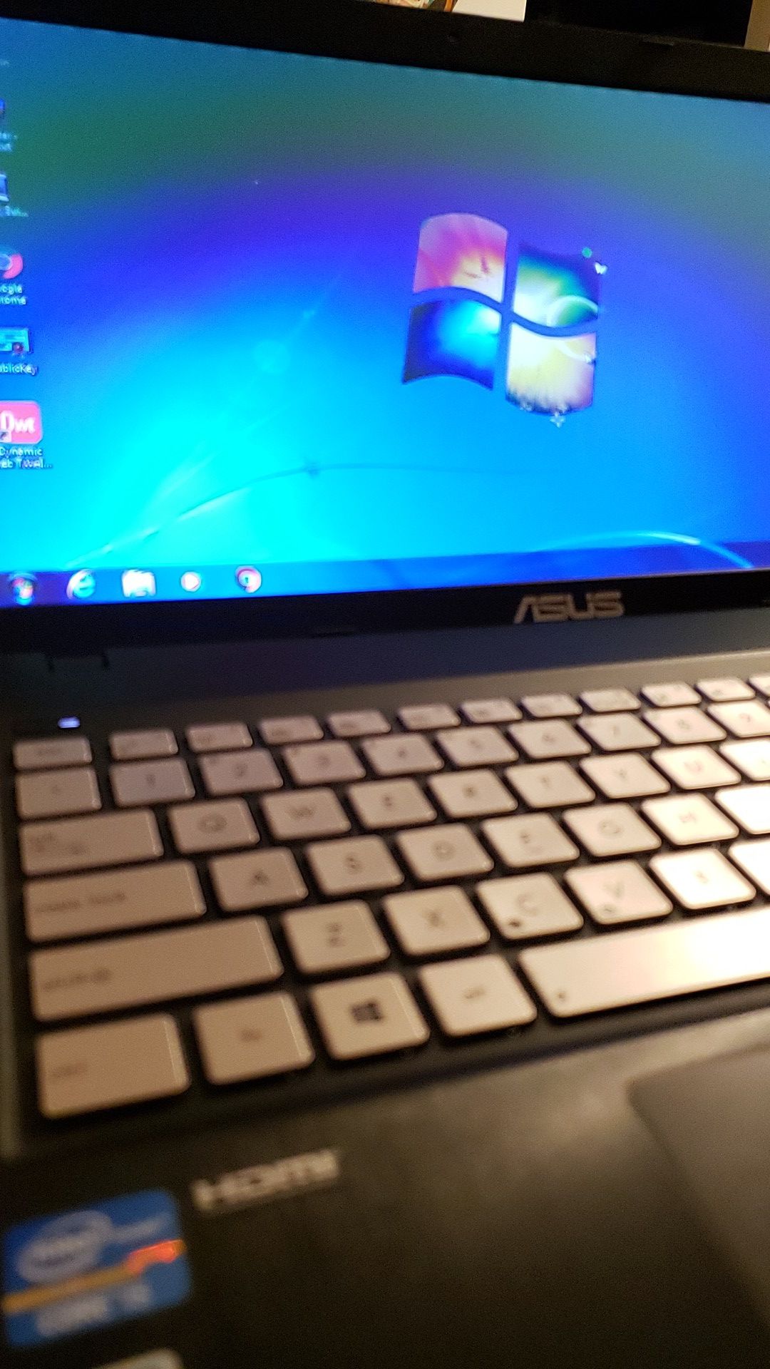ASUS laptop Core i5