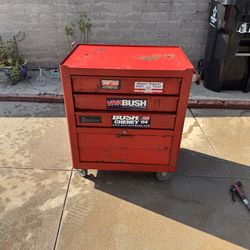 Vintage snap on tool box’s rollers