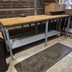 Heavy Duty Work Tables / Industrial Desks / Workbenches