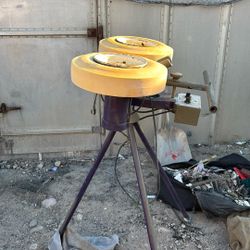 JUGS CURVEBALL PITCHING MACHINE