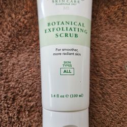 New Botanical Face Scrub