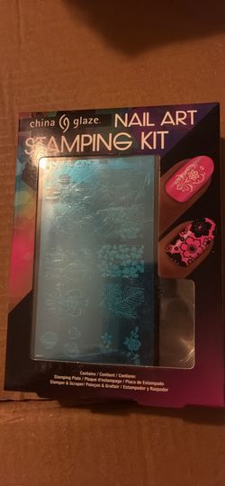 Nail stamping kit