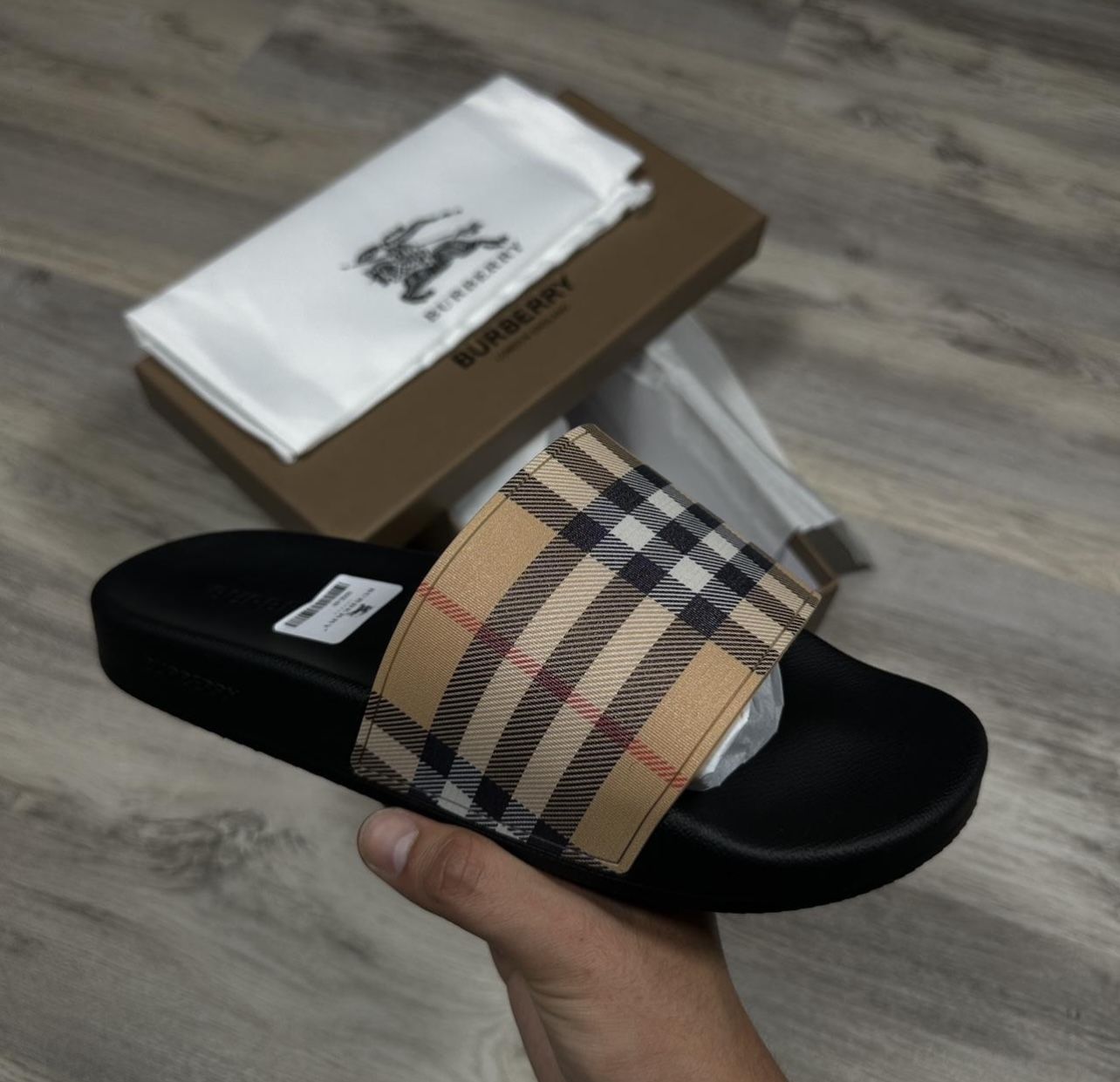size 9 \42 EUR Burberry mens slide