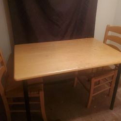 Free Furniture 