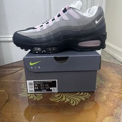 Womens Air Max 95 - Big Bubble Pink - Size 10W/8.5M