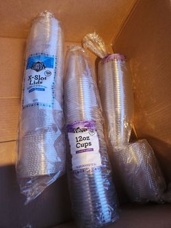 12 oz cups, lids and boba straws