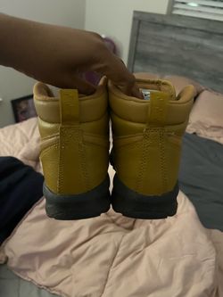 Nike Manoa boots Youth 3Y