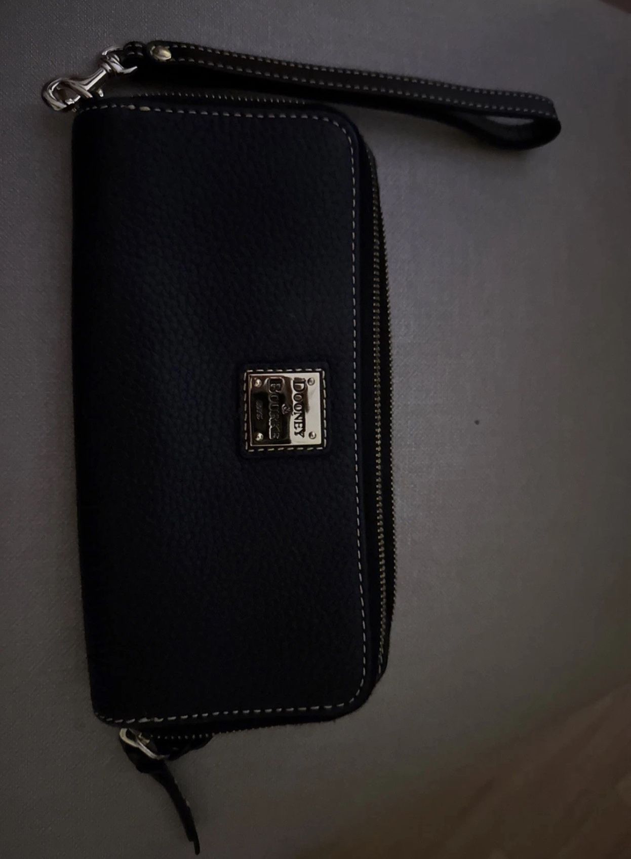 Dooney & Bourke Large Zip Around Wristlet Wallet Pebble Grain