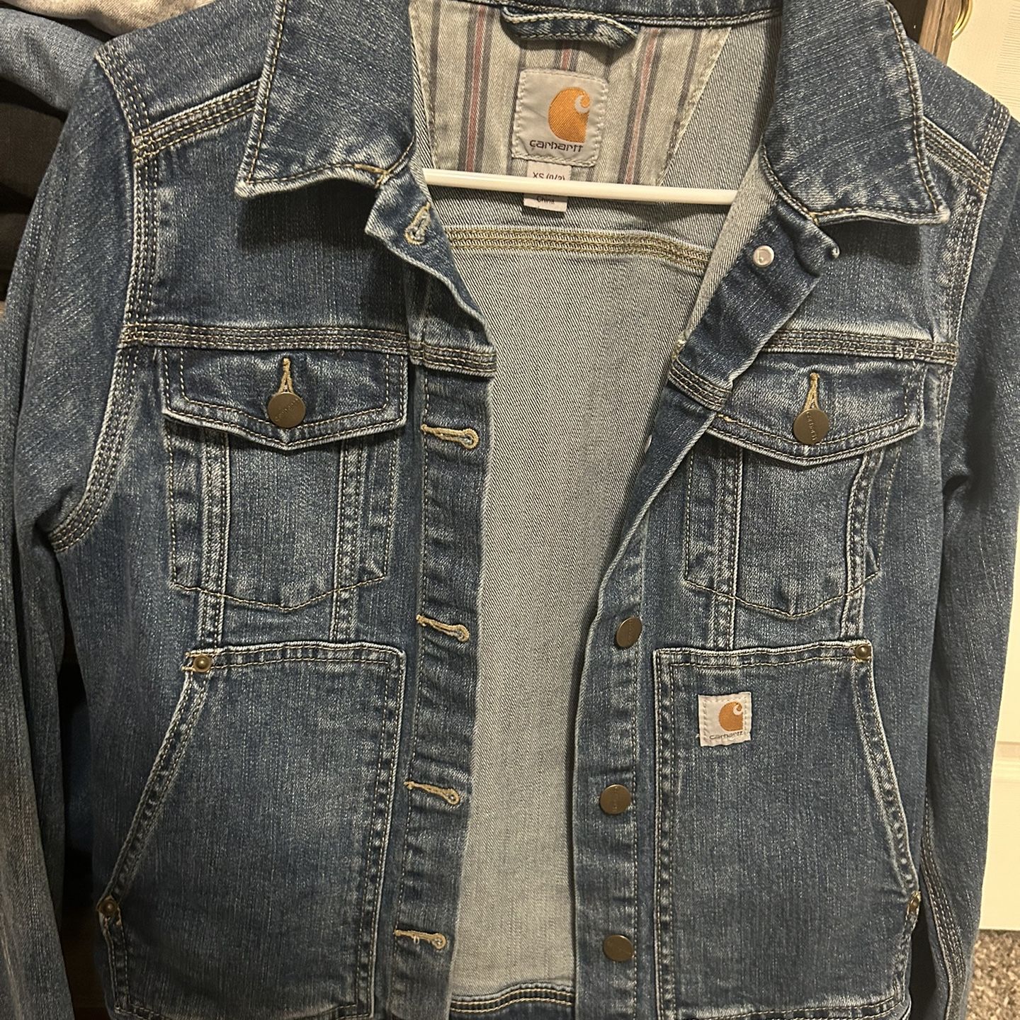 Carhartt Women s Benson Denim Jacket xs for Sale in Port Orchard WA OfferUp