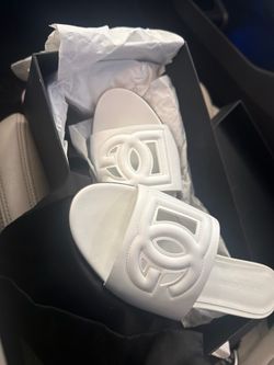 Dolce & Gabbana women size 6