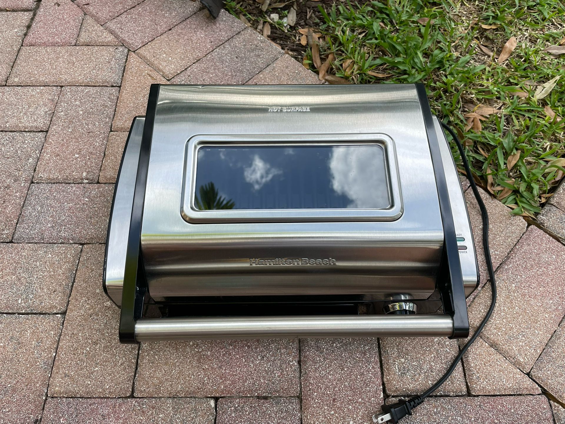 Hamilton Beach Electric Indoor Grill & Sear – Barely Used! – $50