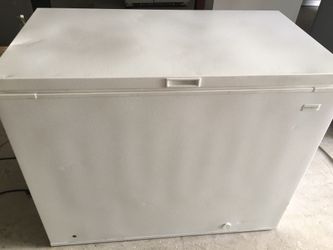 Chest freezer